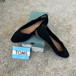 TOMS Women's Julie Flat Black Suede Flats, Size 9